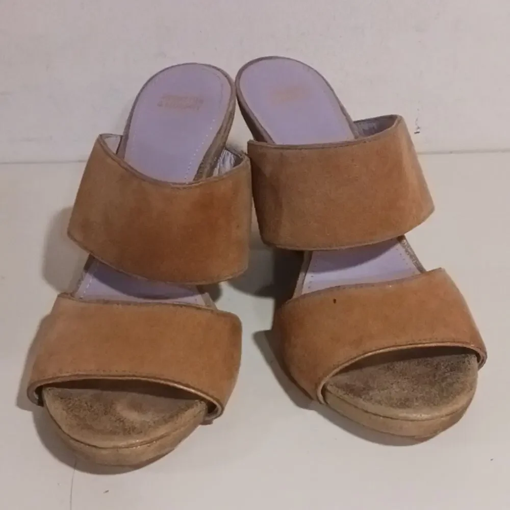 Johnson & Murphy Tan Suede Metallic trim Wedge Sandal sz 8.5